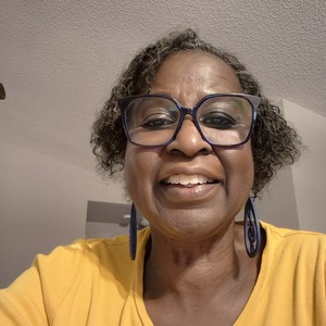 Marian D Marshall
